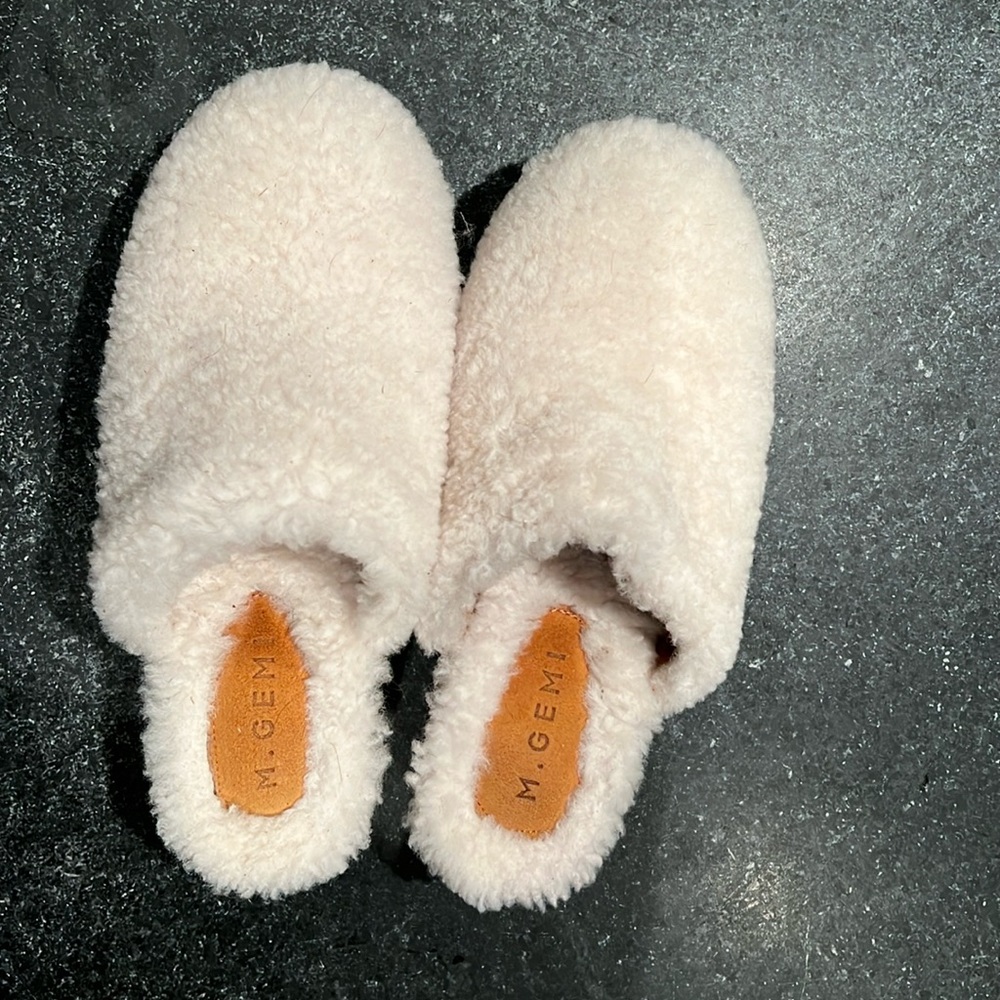 M. Gemi shearling clogs size 39